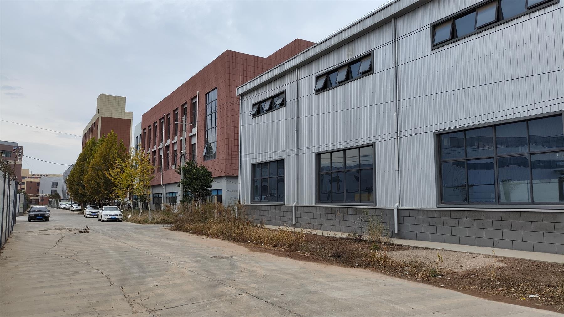 天山万创西安高端制造产业园区内出租800平可分租整租办公住宿生产一体(图6)